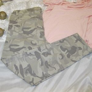 Women's Camo pants